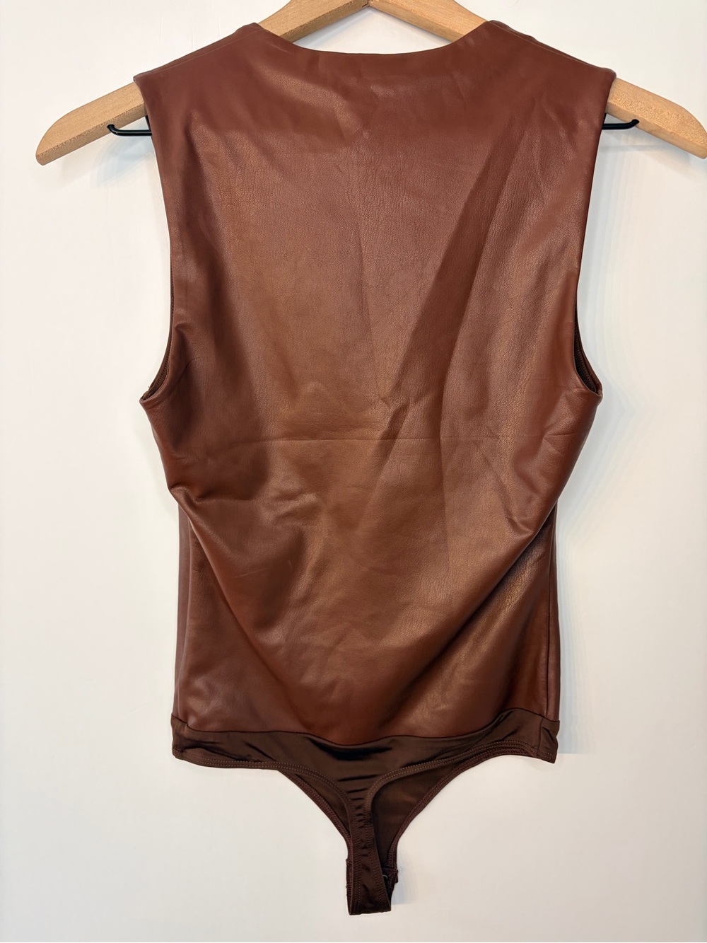 Express Women’s Body Contour Brown Faux Leather V Neck Bodysuit, Size XS - Picture 4 of 6